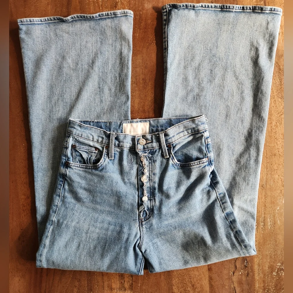 MOTHER Fly Tomcat Roller Jeans In Crashing Wash 28 - Picture 4 of 12